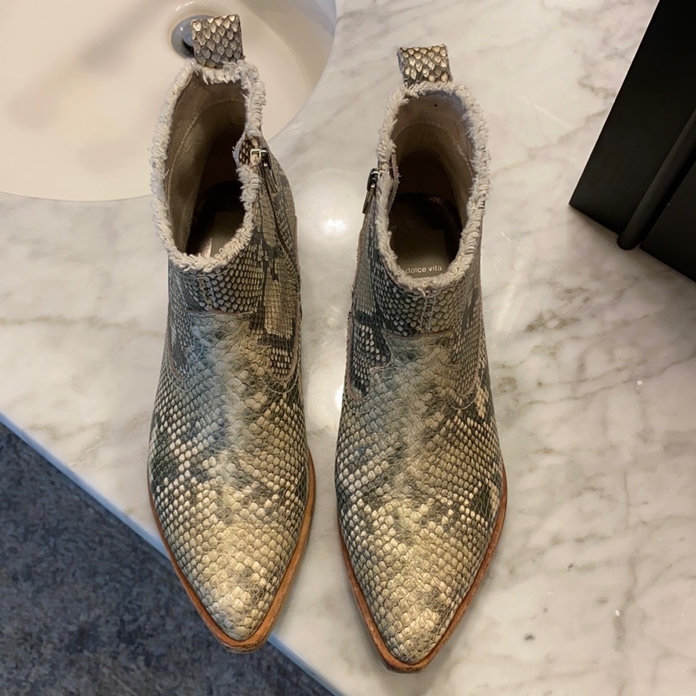 Dolce Vita snakeskin leather booties. Good used condition very comfy!